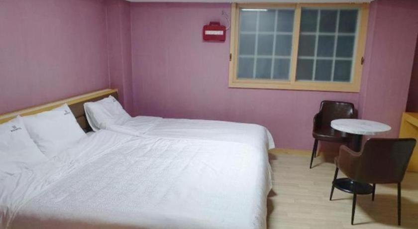 Geoje Win Hotel Экстерьер фото